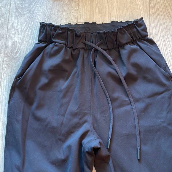 Lululemon Stretch High-rise Jogger - Picture 6 of 9